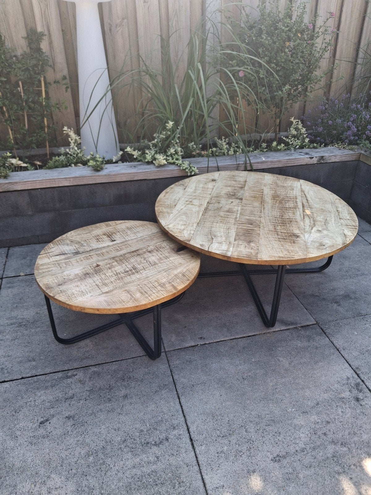 2 salontafels van mangohout merk Goossens.Ø81cm, Huis en Inrichting, Tafels | Salontafels, Ophalen, 50 tot 100 cm, Rond, 50 tot 100 cm