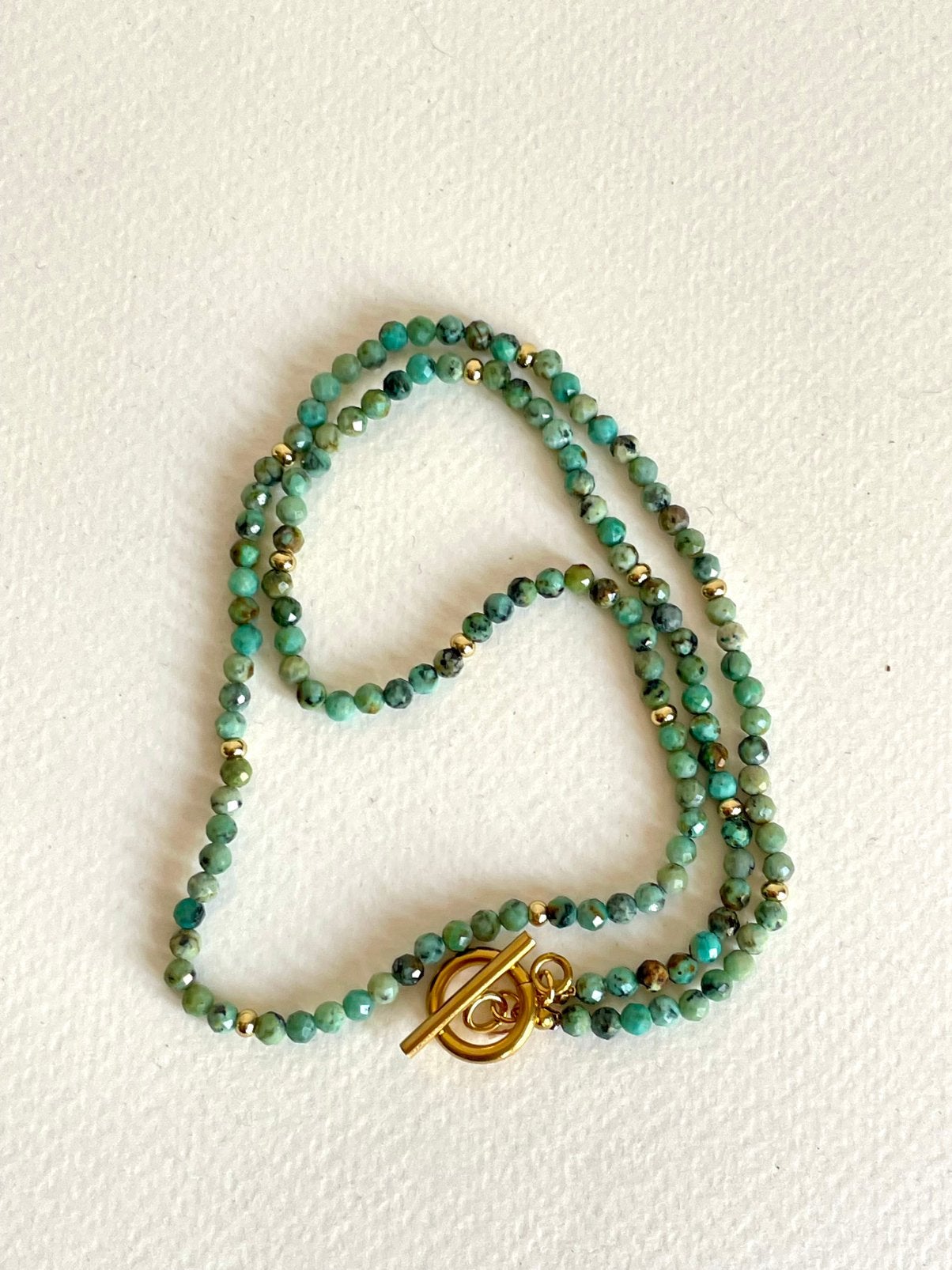 Turquoise ketting, Sieraden, Tassen en Uiterlijk, Kettingen, Ophalen of Verzenden, Nieuw, Groen, Goud