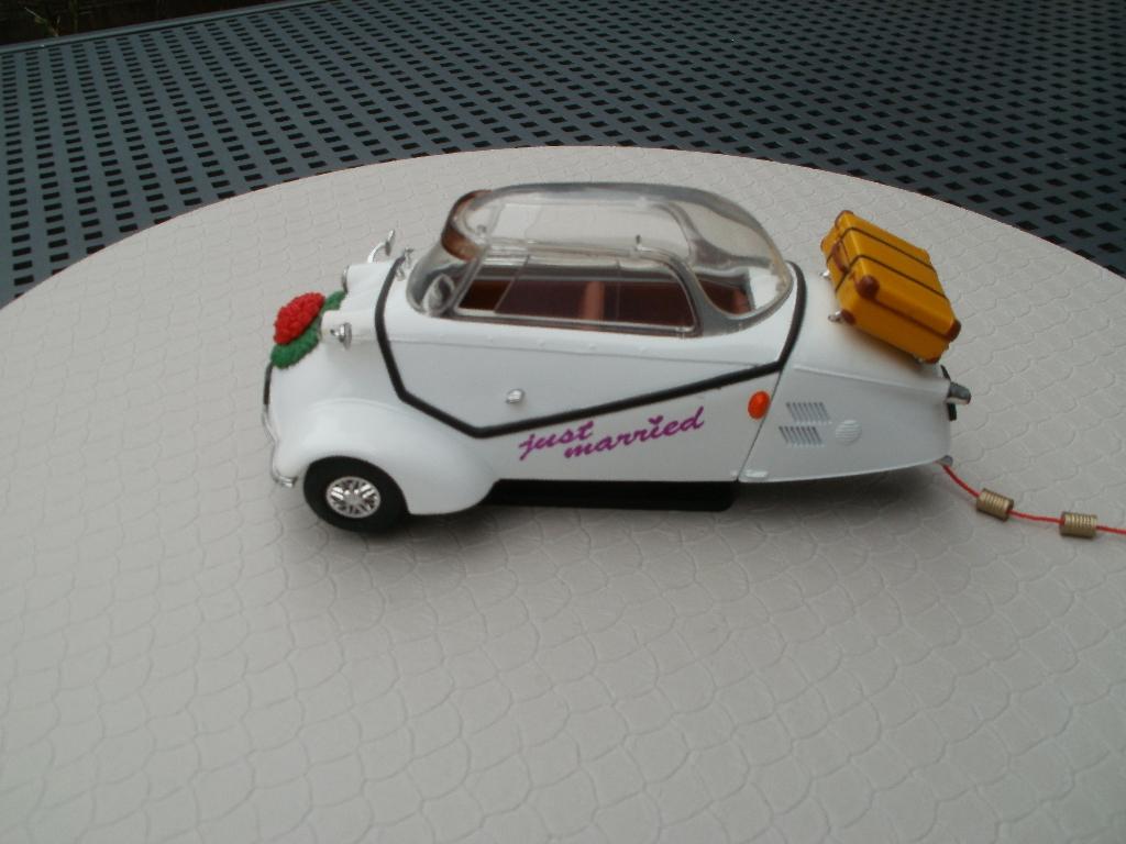 Messerschmitt Bruidsauto no 08971 van Revell schaal 1-18., Ophalen of Verzenden, Nieuw, Auto, Revell