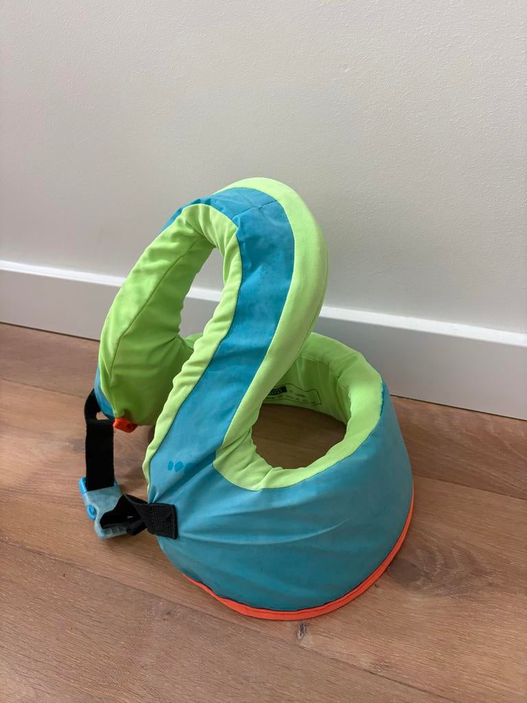 Decathlon Nabaji zwemvest drijfvest 15-25 kg, groen/blauw, Watersport en Boten, Ophalen of Verzenden, Gebruikt, Kind, Reddingsvest of Zwemvest