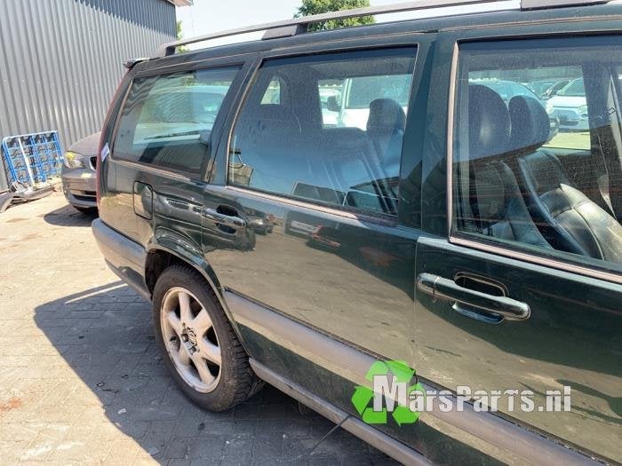Portier 4Deurs rechts-achter van een Volvo V70, Gebruikt, -, Deur, -