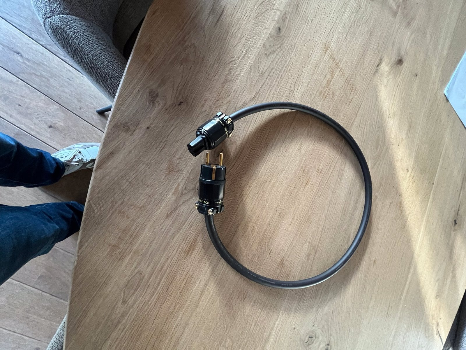 Te koop furutech powercord FP-314 ag, Ophalen of Verzenden, Minder dan 2 meter, Overige kabels