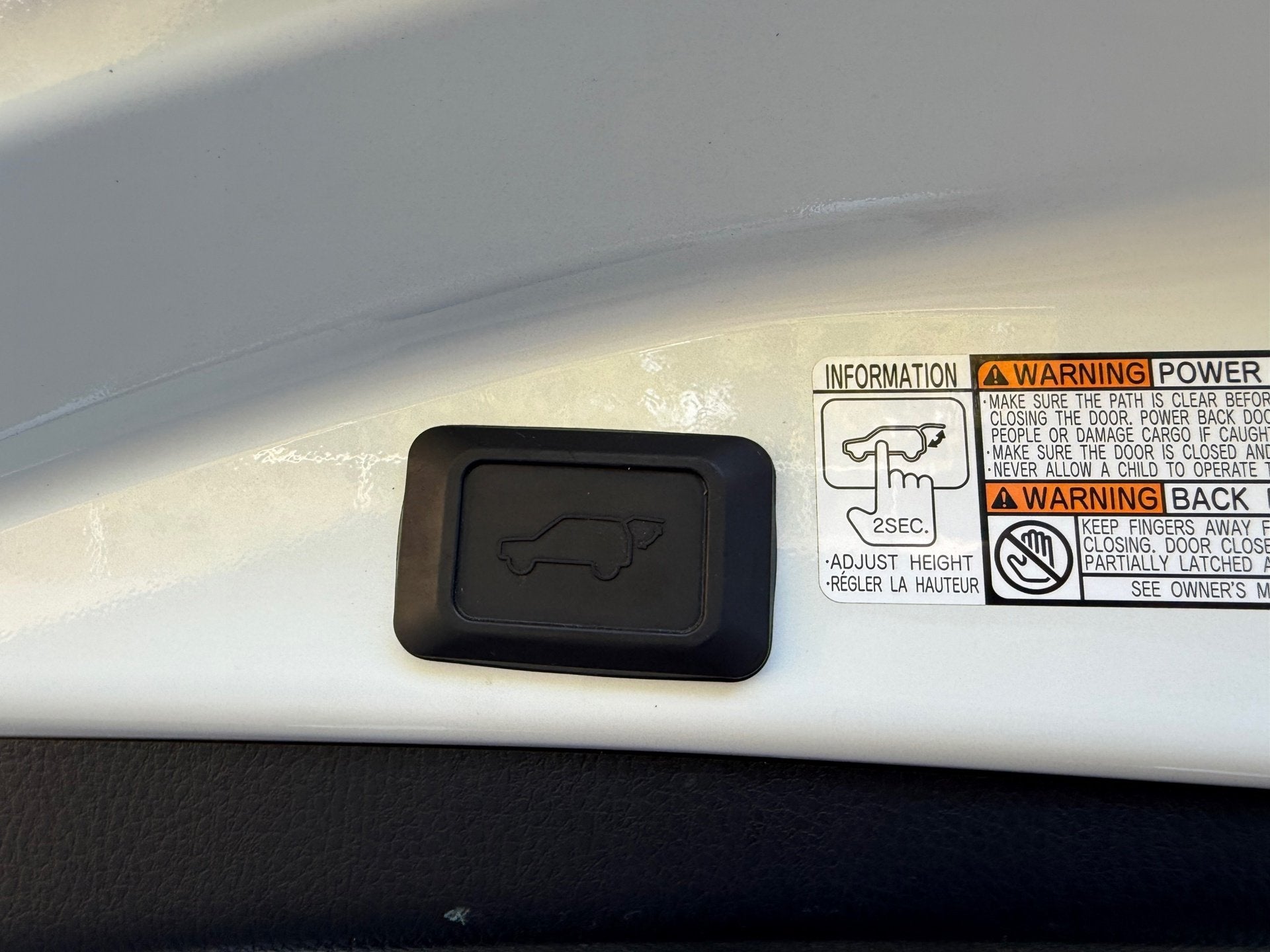 Foto 11 van Toyota RAV4 2.0 VVT-i AWD Executive