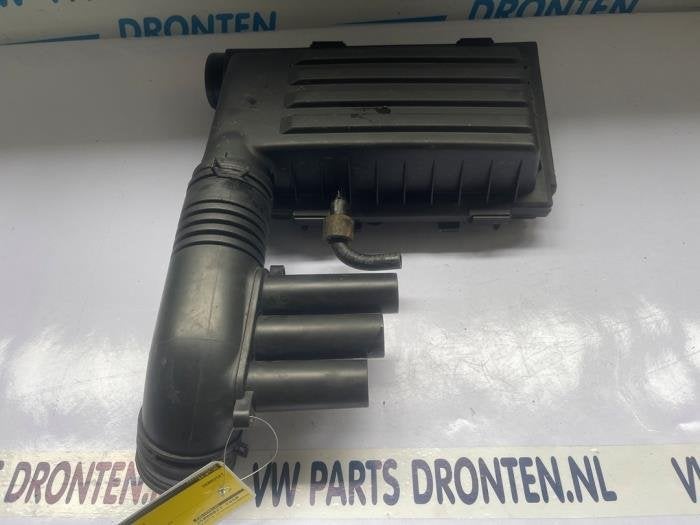 Luchtfilterhuis van een Volkswagen Golf