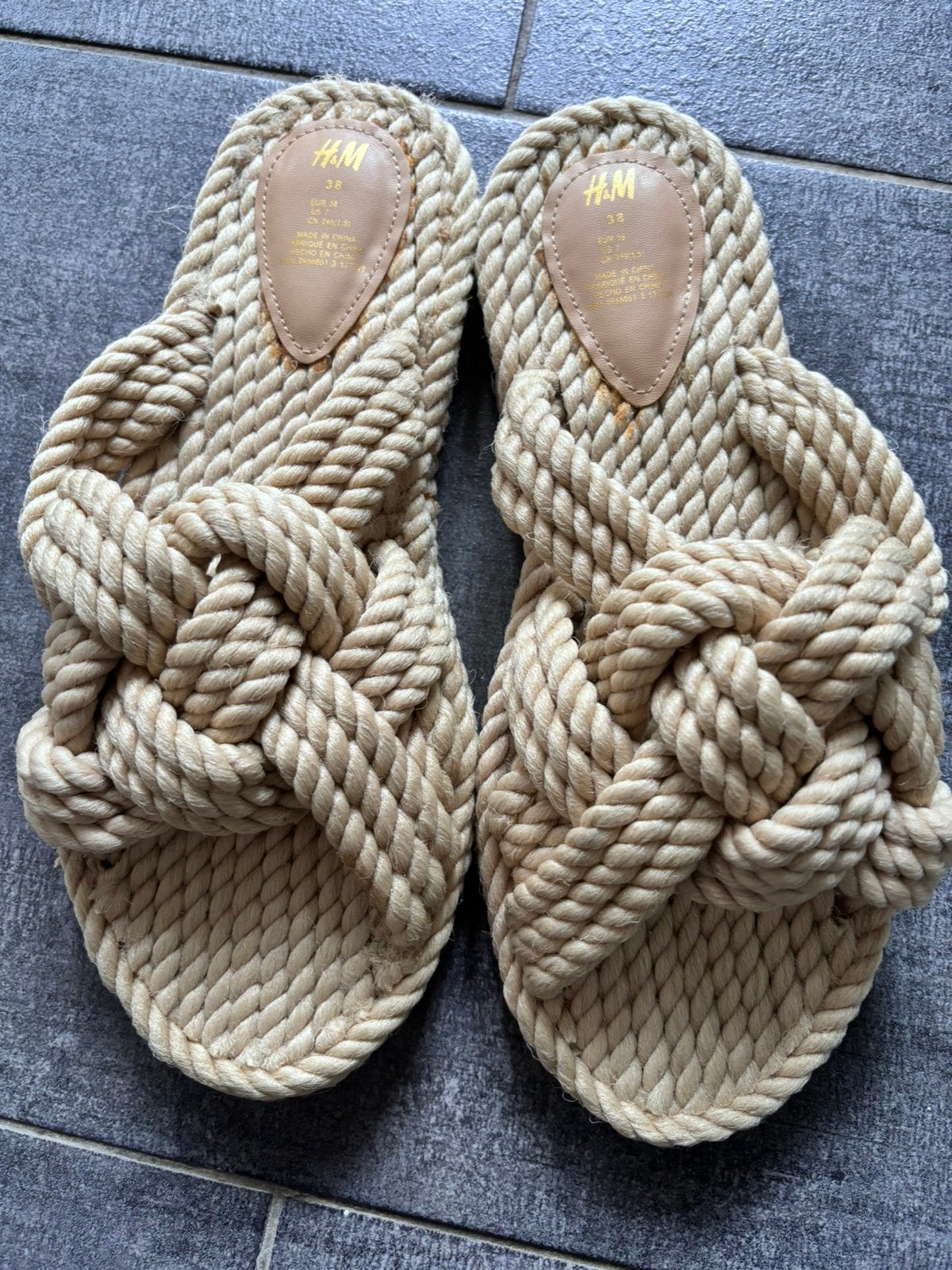 Slieppers Nieuw 39 H&M, Kleding | Dames, Ophalen of Verzenden, Zo goed als nieuw, Sneakers of Gympen