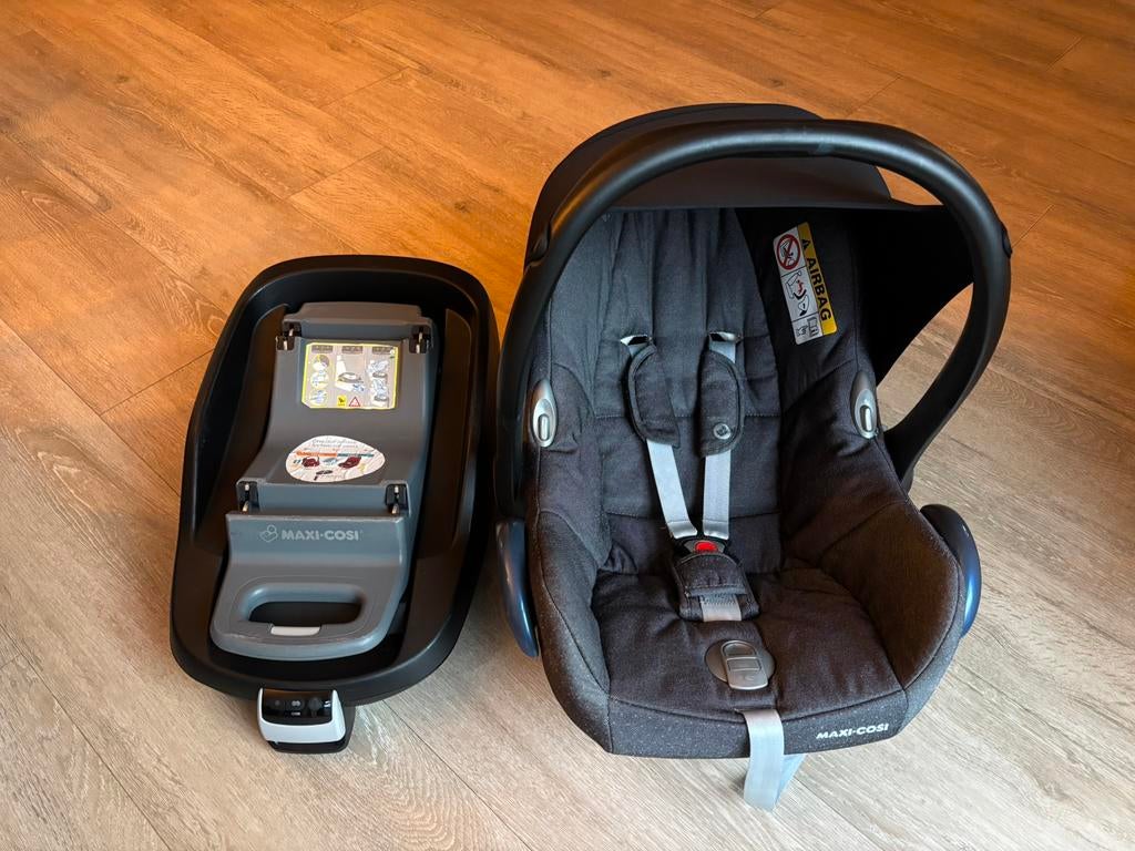 Maxi Cosi Cabfix + Maxi Cosi Family Fix Base + extra’s, Ophalen, Autogordel of Isofix, Gebruikt, 0 t/m 13 kg
