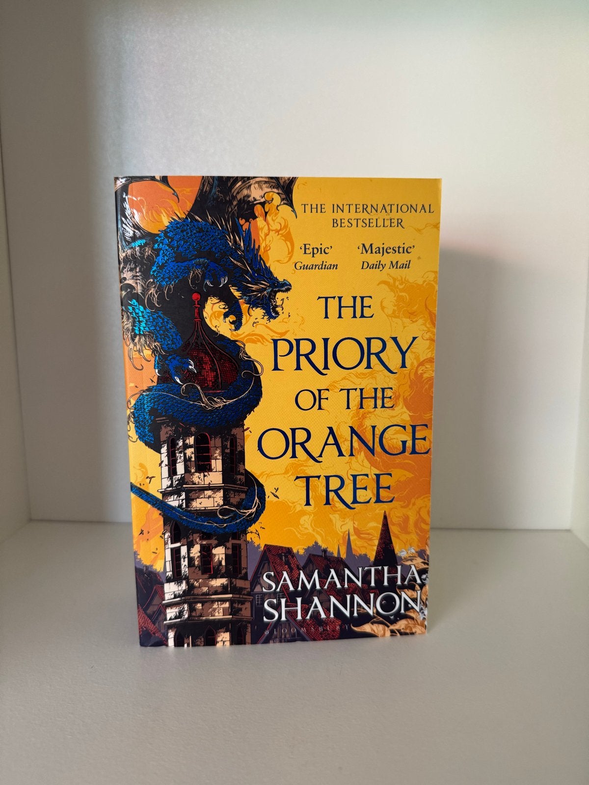 The Priory of the Orange Tree - Gesigneerd, Ophalen of Verzenden, Zo goed als nieuw