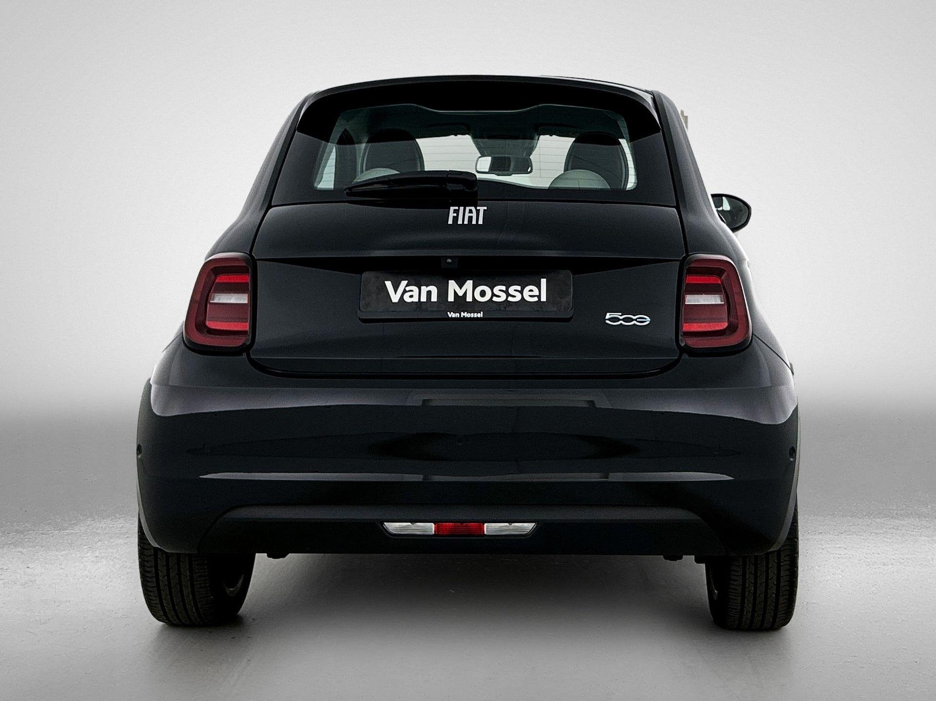 Fiat 500e 500e 42 kWh La Prima by Bocelli | SOH 96% | APPLE, 12 maanden, Stof, Gebruikt, 118 pk