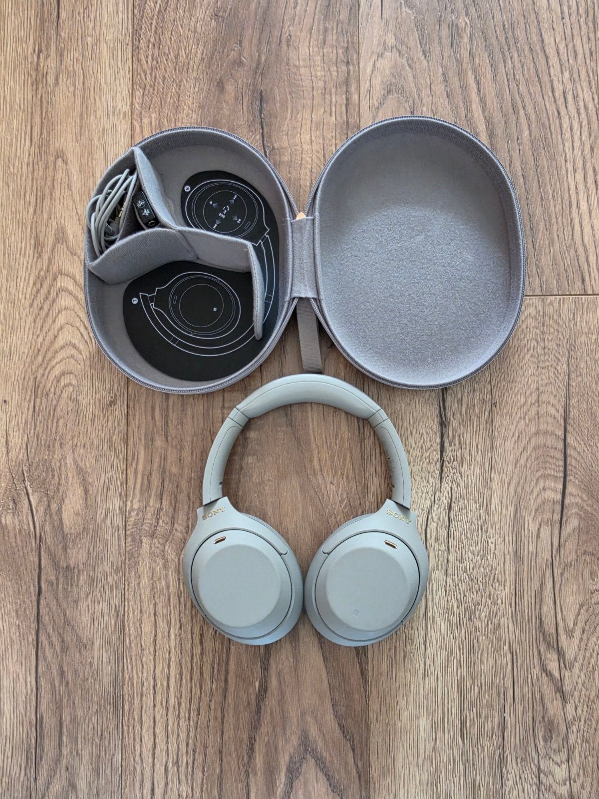 Sony WH-1000XM4 Noise Cancelling Koptelefoon, Gebruikt, Ophalen of Verzenden, Draadloos, Grijs