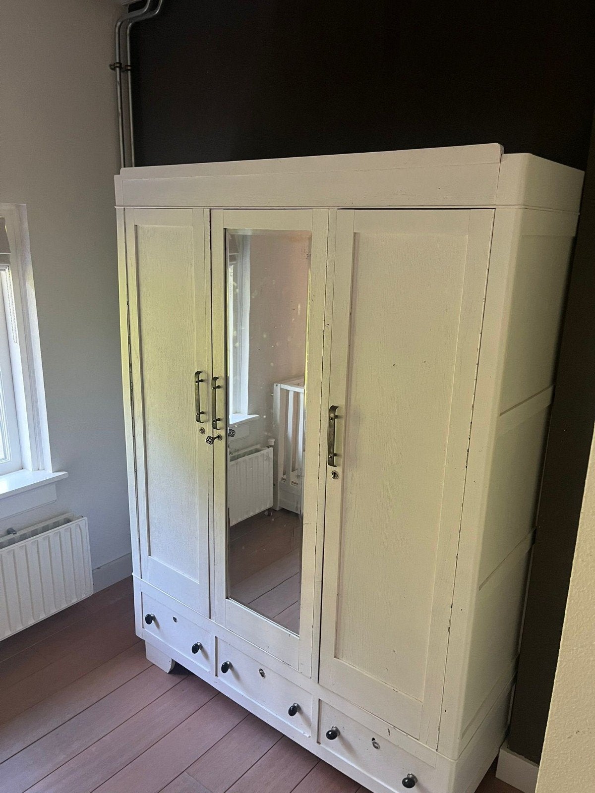 Jaren 50 kast met spiegel, 3 deuren en 3 lades, Ophalen, Gebruikt, 25 tot 50 cm, 100 tot 150 cm