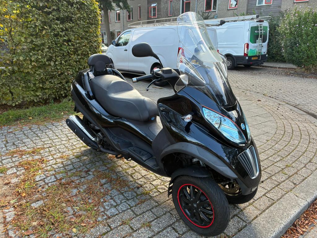 Piaggio MP3 LT 400 - Sport edition uit 2009 - B rijbewijs!, Motoren, Motoren | Piaggio, Scooter, Occasion, 3 cilinders, Particulier