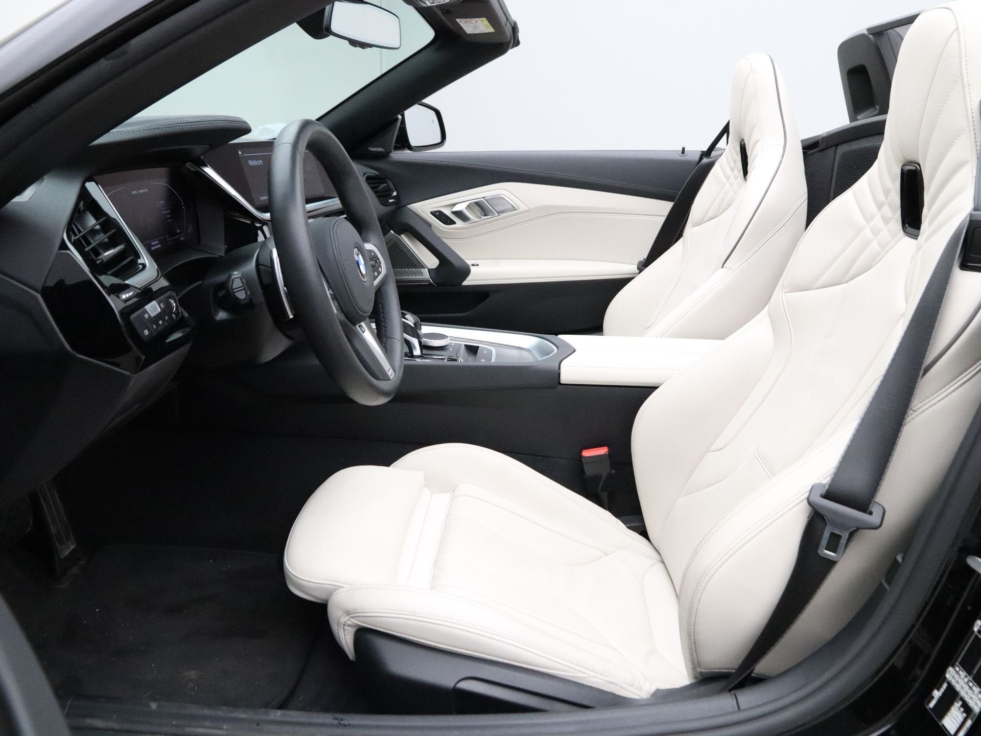 BMW Z4 M40i High Executive (bj 2025, automaat), Auto's, BMW, Achterwielaandrijving, Gebruikt, Leder, Bedrijf