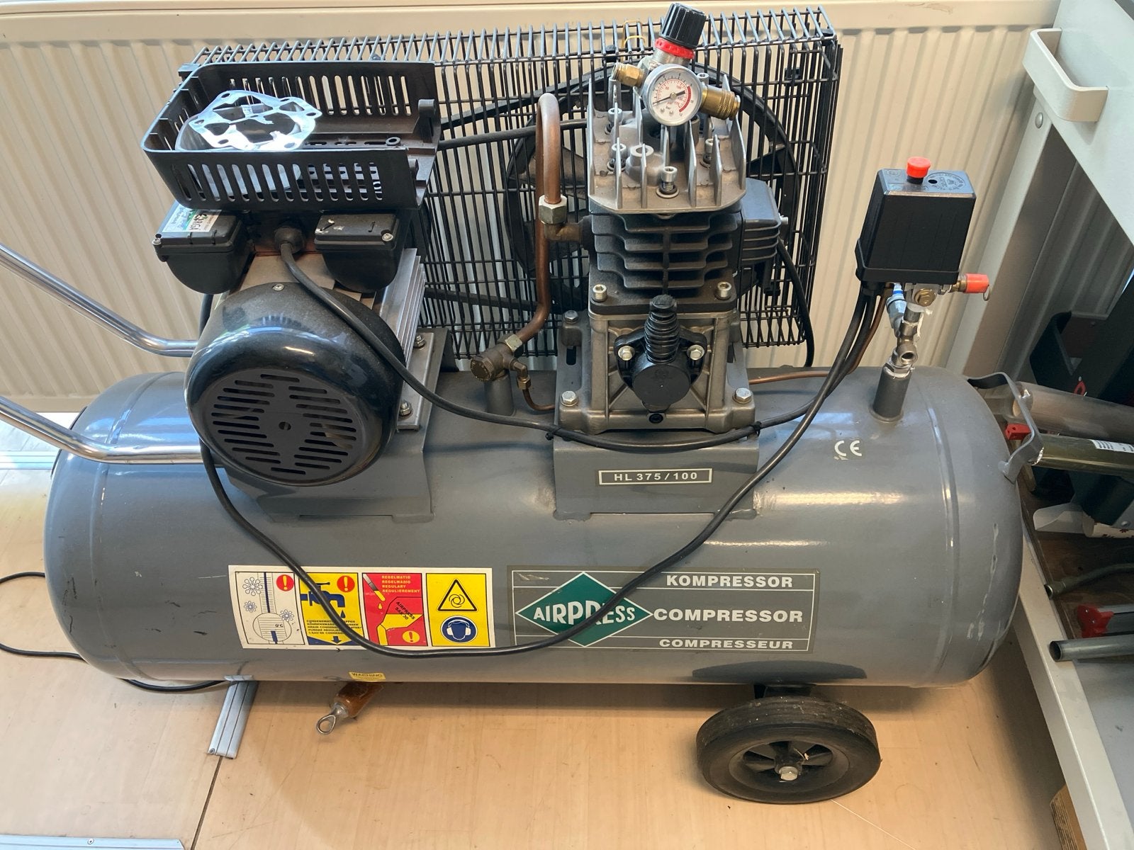 Airpress Compressor HL 375/100 - defect, Ophalen, Gebruikt, 200 tot 400 liter/min, Mobiel