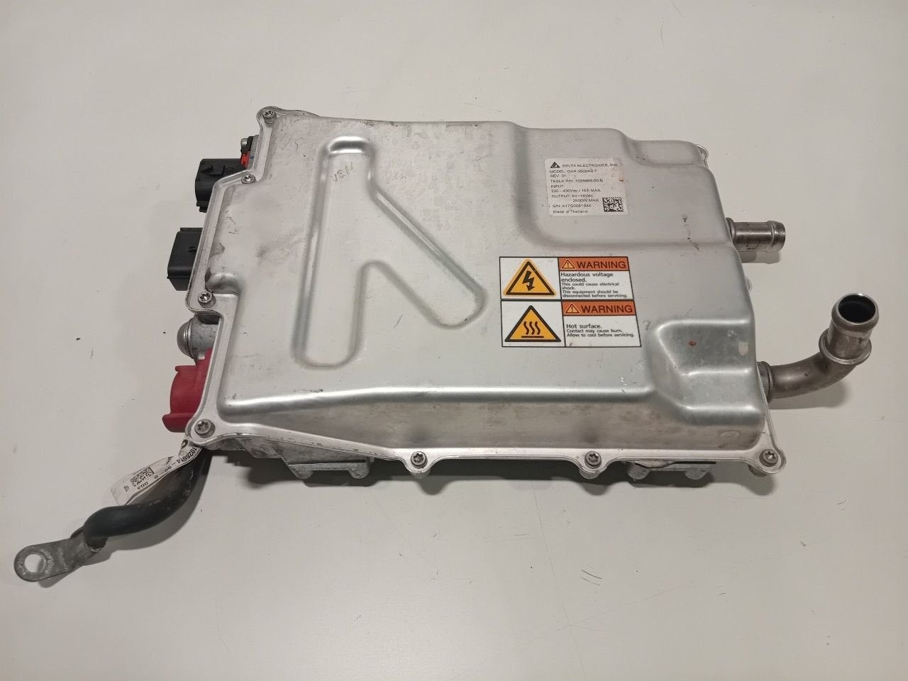 Converter Tesla Model S, Onderdelen@venauto.nl, Van der Ven Autorecycling B.V., Gebruikt, Ettenseweg 76, 4706 PB Roosendaal, The Netherlands