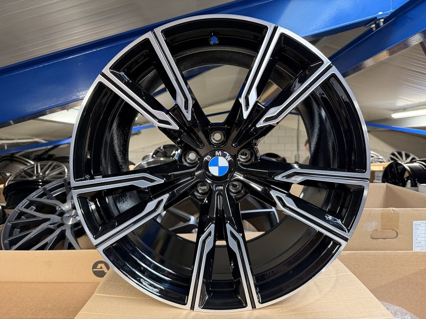 NIEUW 20inch BMW M747 Performance Style Breedset Velgen X5 X