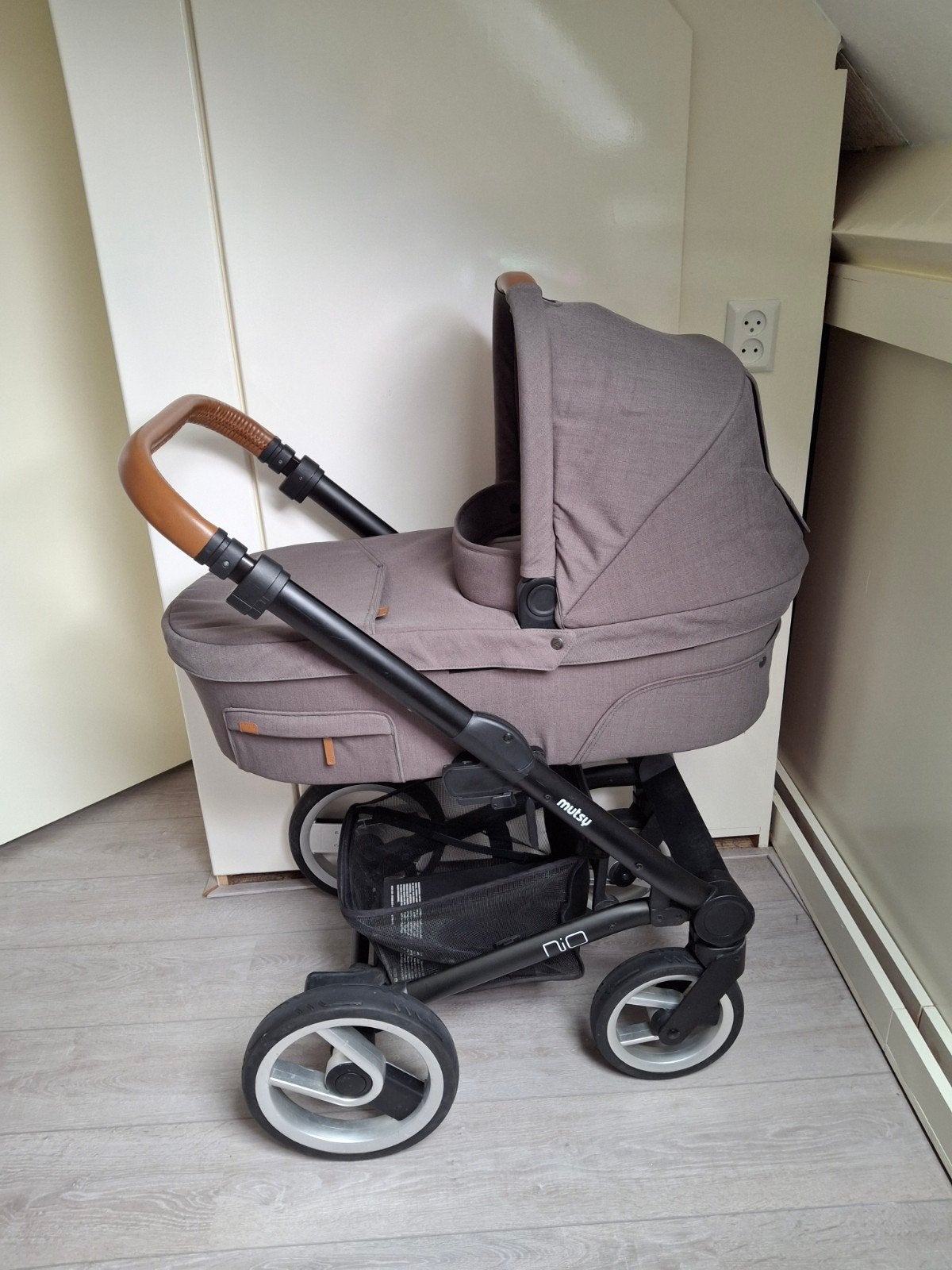 Mutsy nio combi wagen met accesoires, Ophalen, Gebruikt, Verstelbare duwstang, Combiwagen