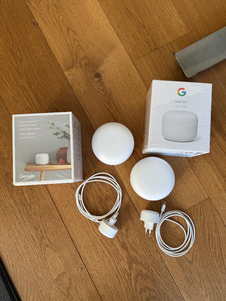 2x Google Nest Wifi Router –mesh wifi set– zeer nette staat, Ophalen of Verzenden, Gebruikt, Router, Google Nest