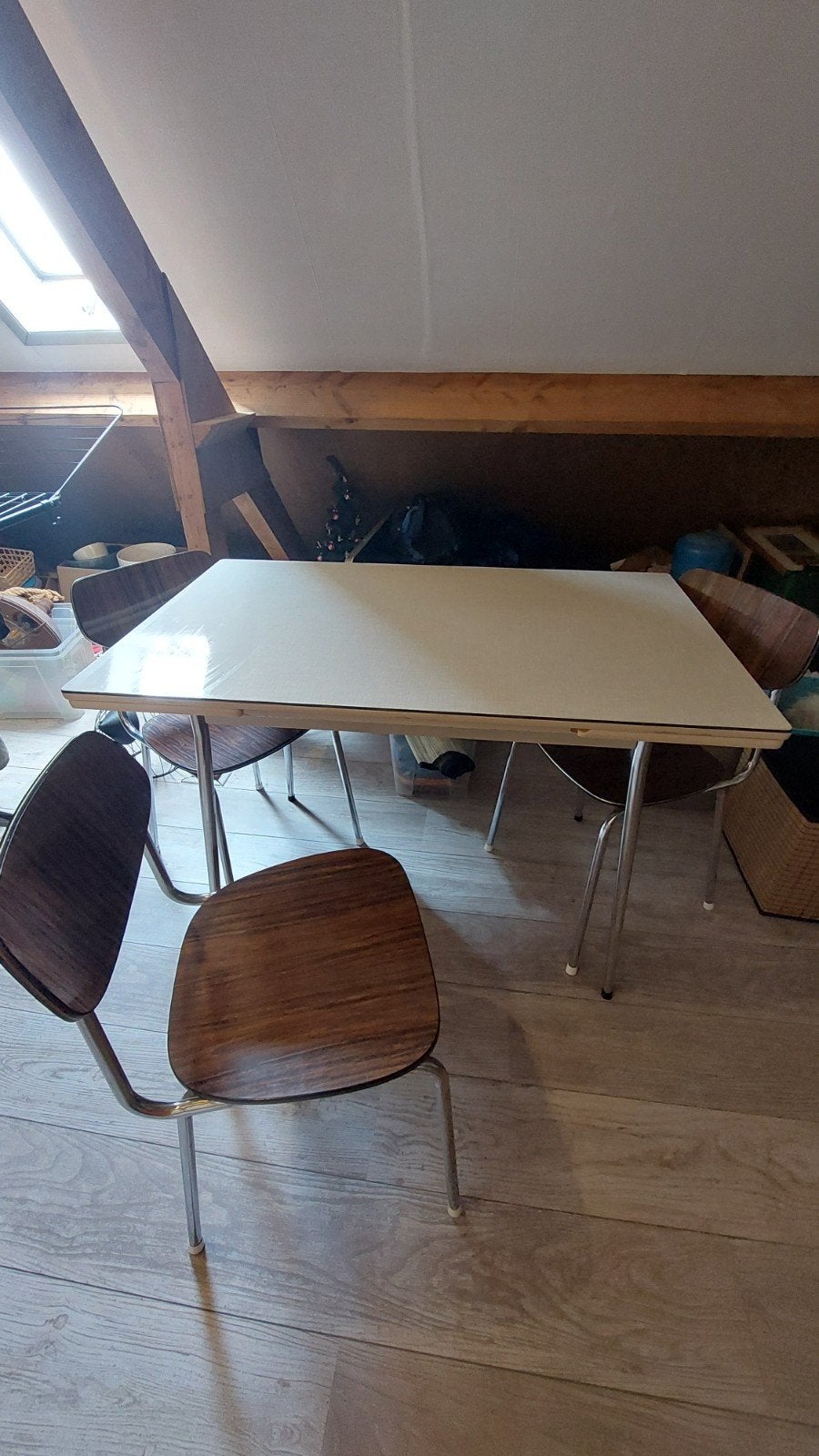 Formica eettafel en 3 stoelen, Ophalen, Overige materialen, Gebruikt, 50 tot 100 cm