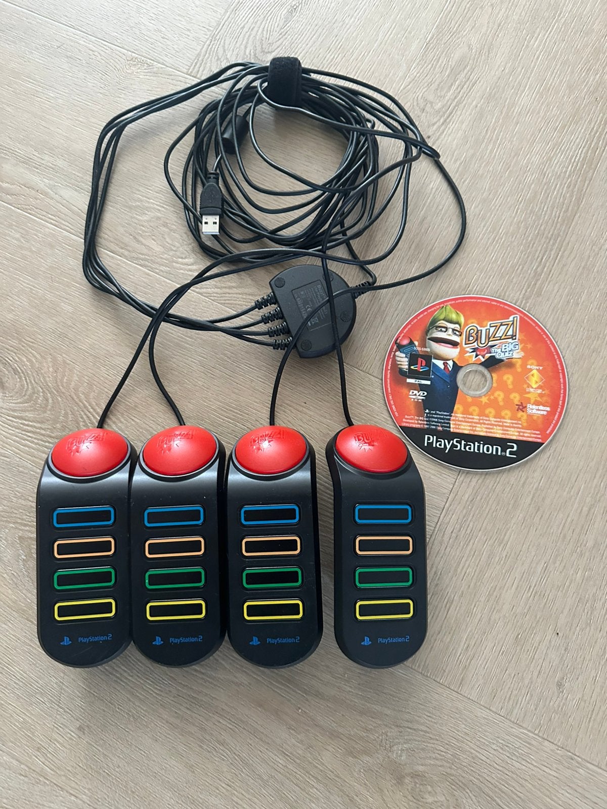 Compleet buzz spel voor de playstation 2, 3 spelers of meer, Ophalen, Vanaf 3 jaar