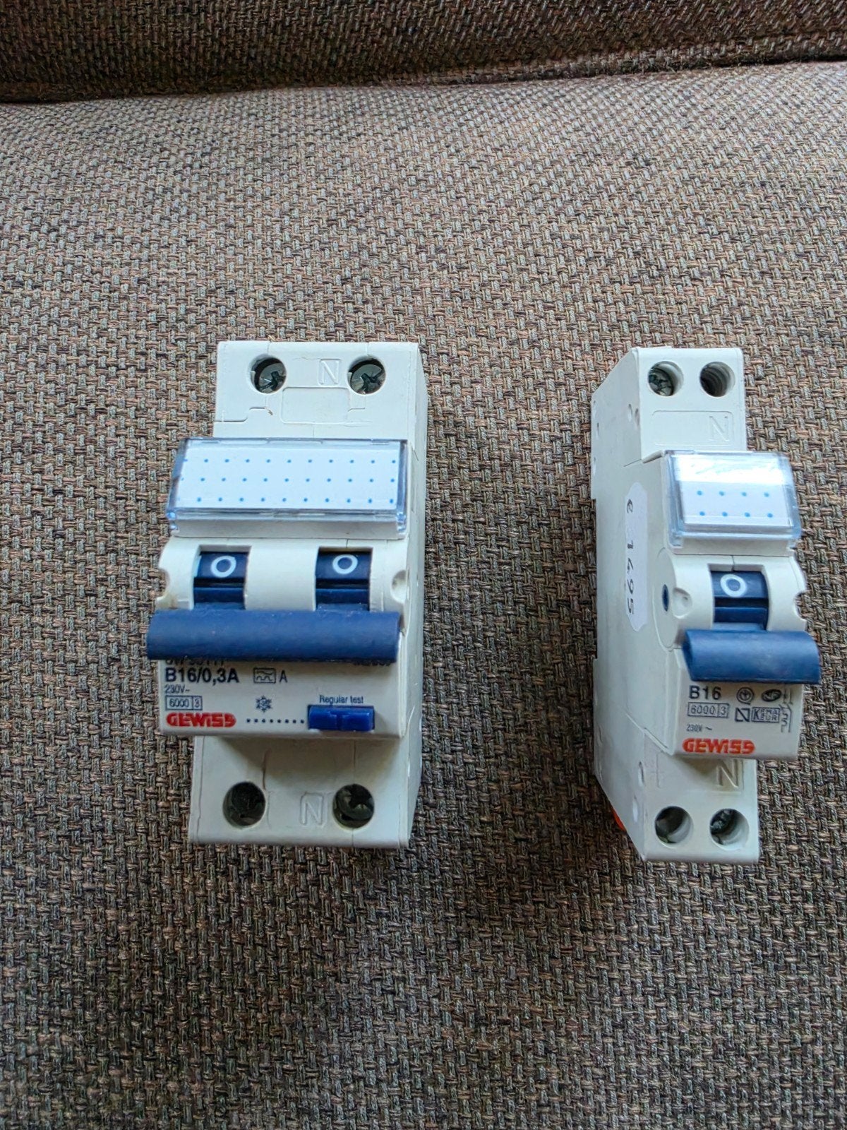 Gewiss Aardlekautomaat B16 300mA en B16 automaat, Ophalen of Verzenden, Zo goed als nieuw, Gewiss, Aardlekautomaat