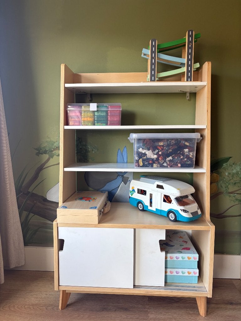 Kinderkastje, Ophalen, Zo goed als nieuw, Voetruimte, Minder dan 50 cm