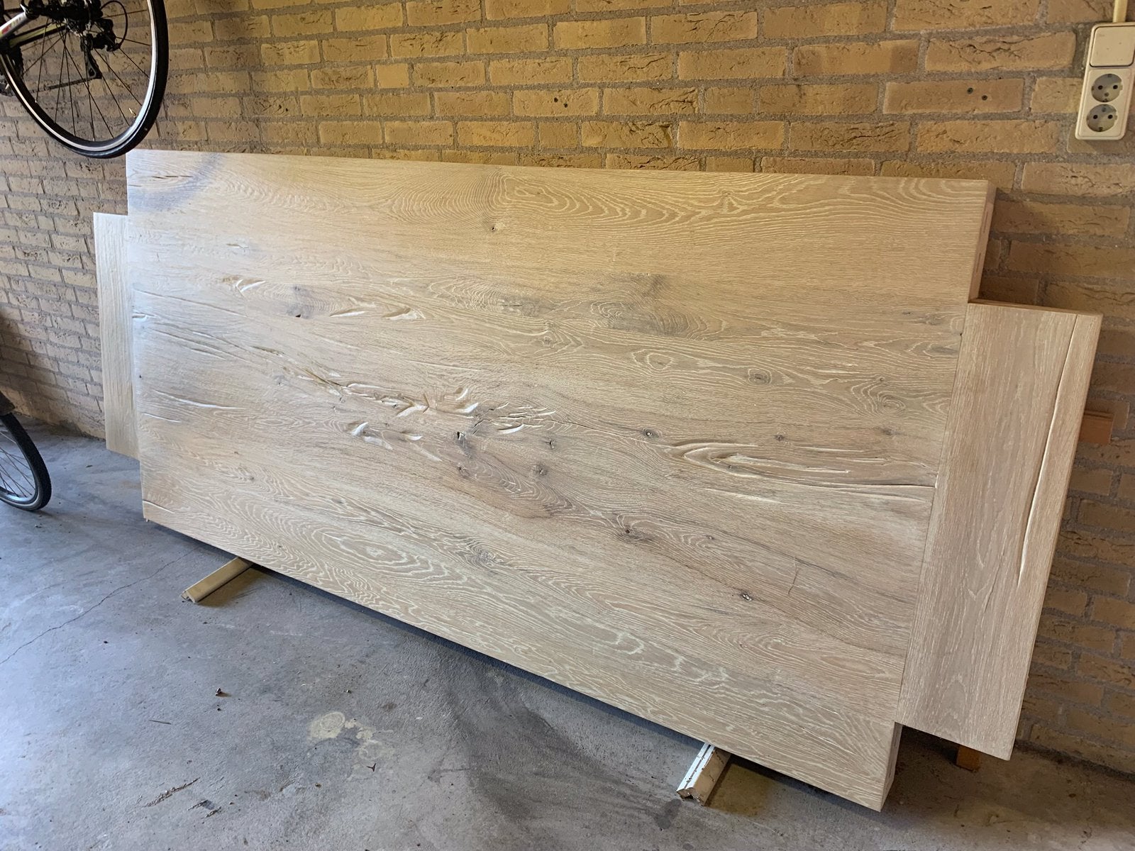 Een eiken White wash eettafel 260 x 110, Ophalen, Zo goed als nieuw