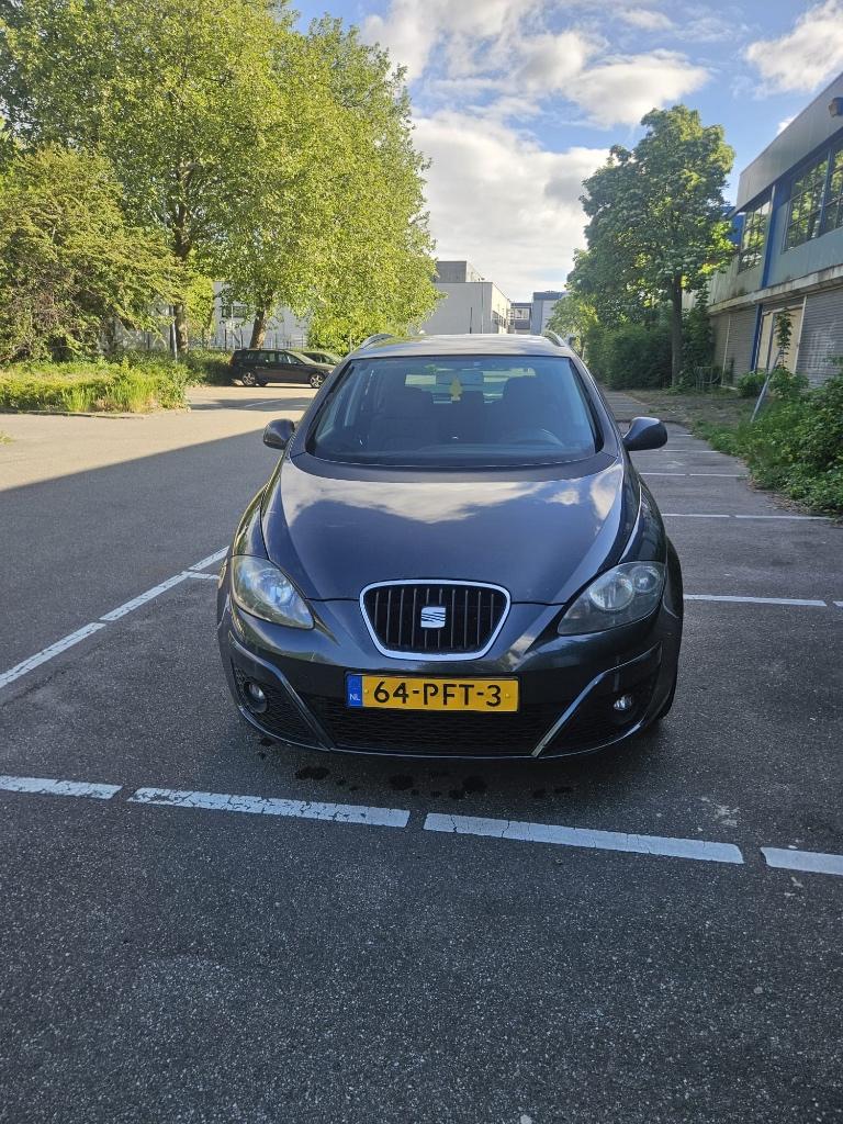 Seat Altea XL 1.2 TSI 77KW Stationwagon 2011 Grijs, Auto's, Voorwielaandrijving, 4 cilinders, Origineel Nederlands, 1200 kg