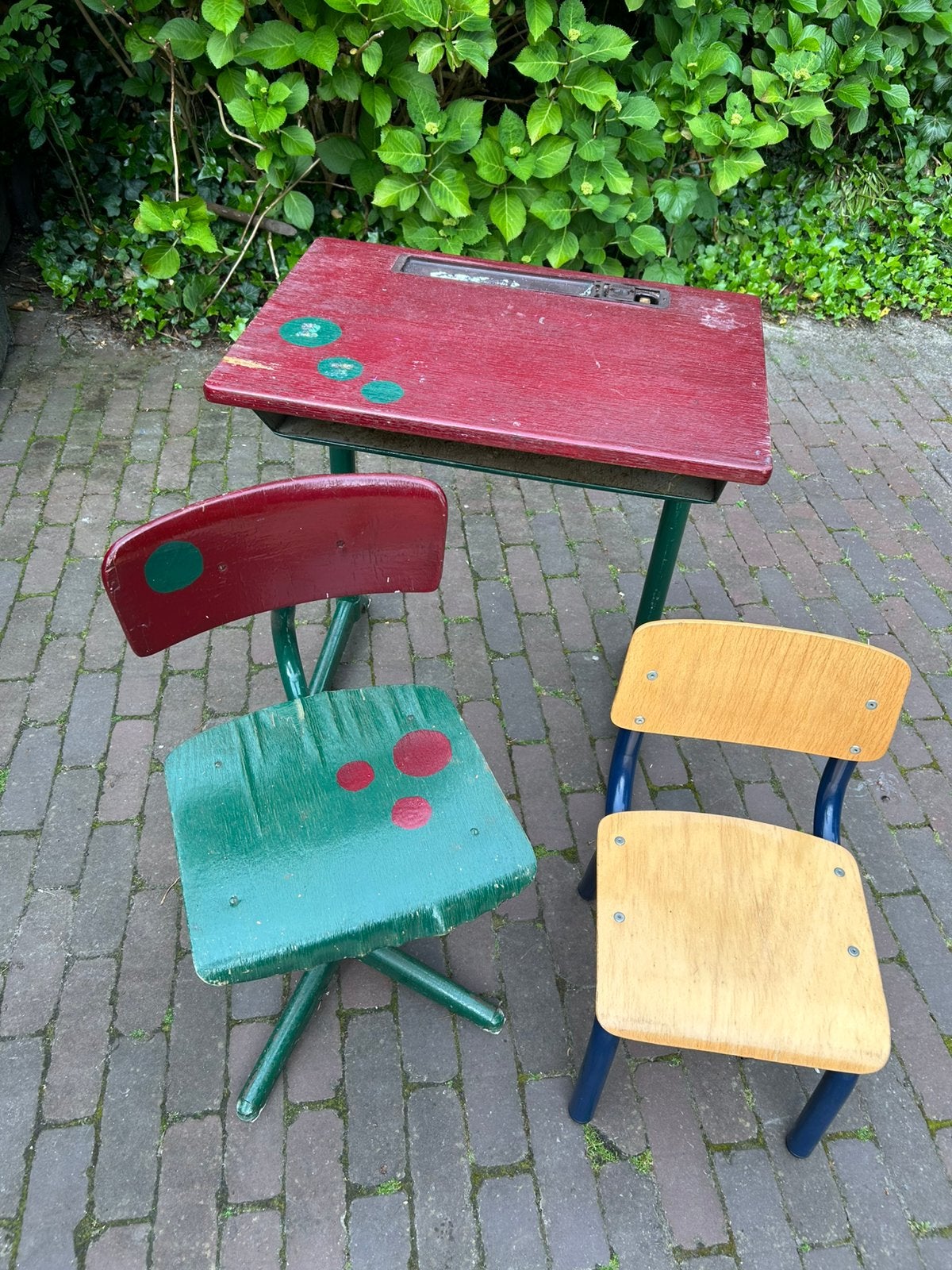 Vintage kindermeubels, Kinderen en Baby's, Kinderkamer | Tafels en Stoelen, Ophalen, Gebruikt, Tafel(s) en Stoel(en)