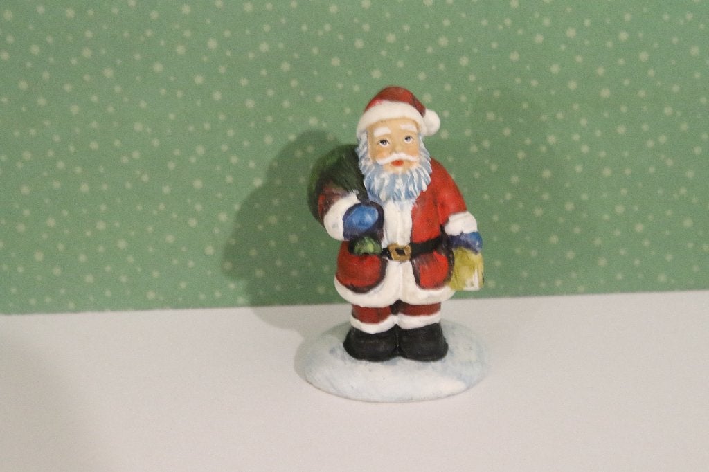 Kerstdorpfigurine kerstman, Diversen, Kerst, Ophalen of Verzenden, Gebruikt