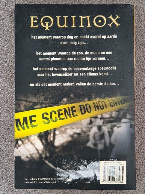 Equinox - Michael White, Boeken, Gelezen, Europa overig, Ophalen of Verzenden, M. White