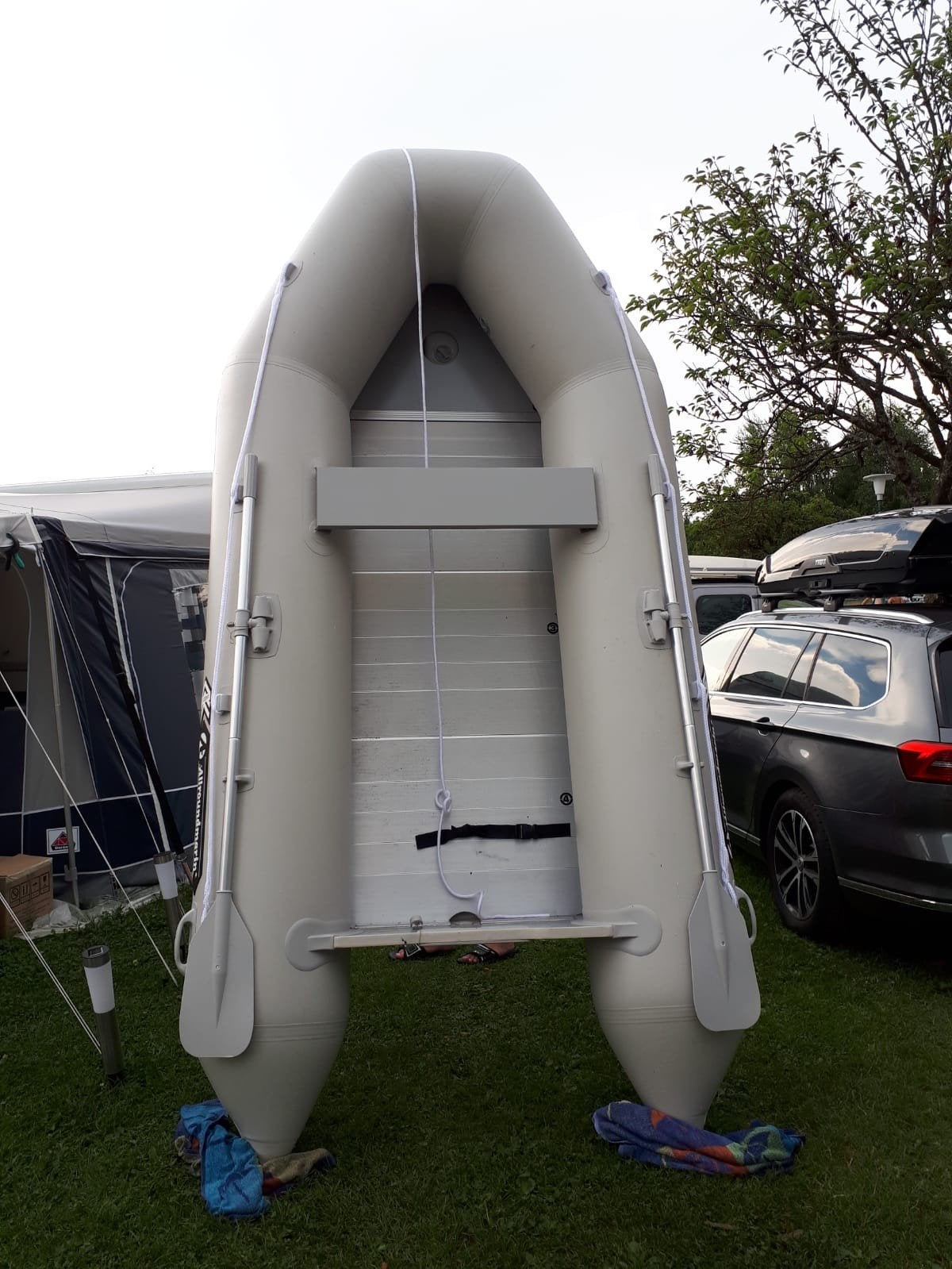 Rubberboot met Elektromotor, Ophalen, Zo goed als nieuw, 4-persoons