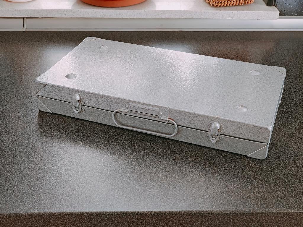 Metalen koffer / koffertje / kist / kistje (39x19,5x5,5 cm), Ophalen of Verzenden
