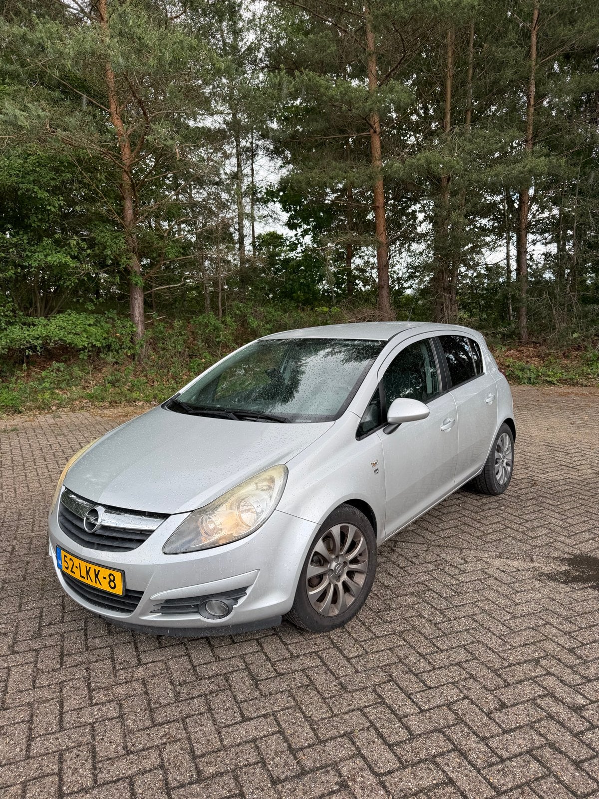 Opel Corsa 1.4 16V 5D 2010 Grijs APK 20-06-2027, Voorwielaandrijving, 1063 kg, 1398 cc, 4 cilinders