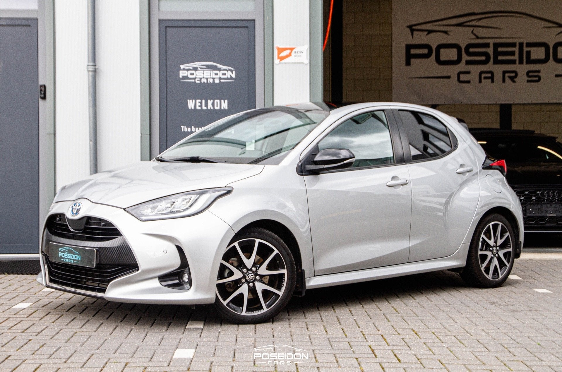 Toyota Yaris 1.5 Hybrid Executive HEAD-UP | JBL | SPORTSTOEL, Dealer onderhouden, 450 kg, Gebruikt, 49 €/maand