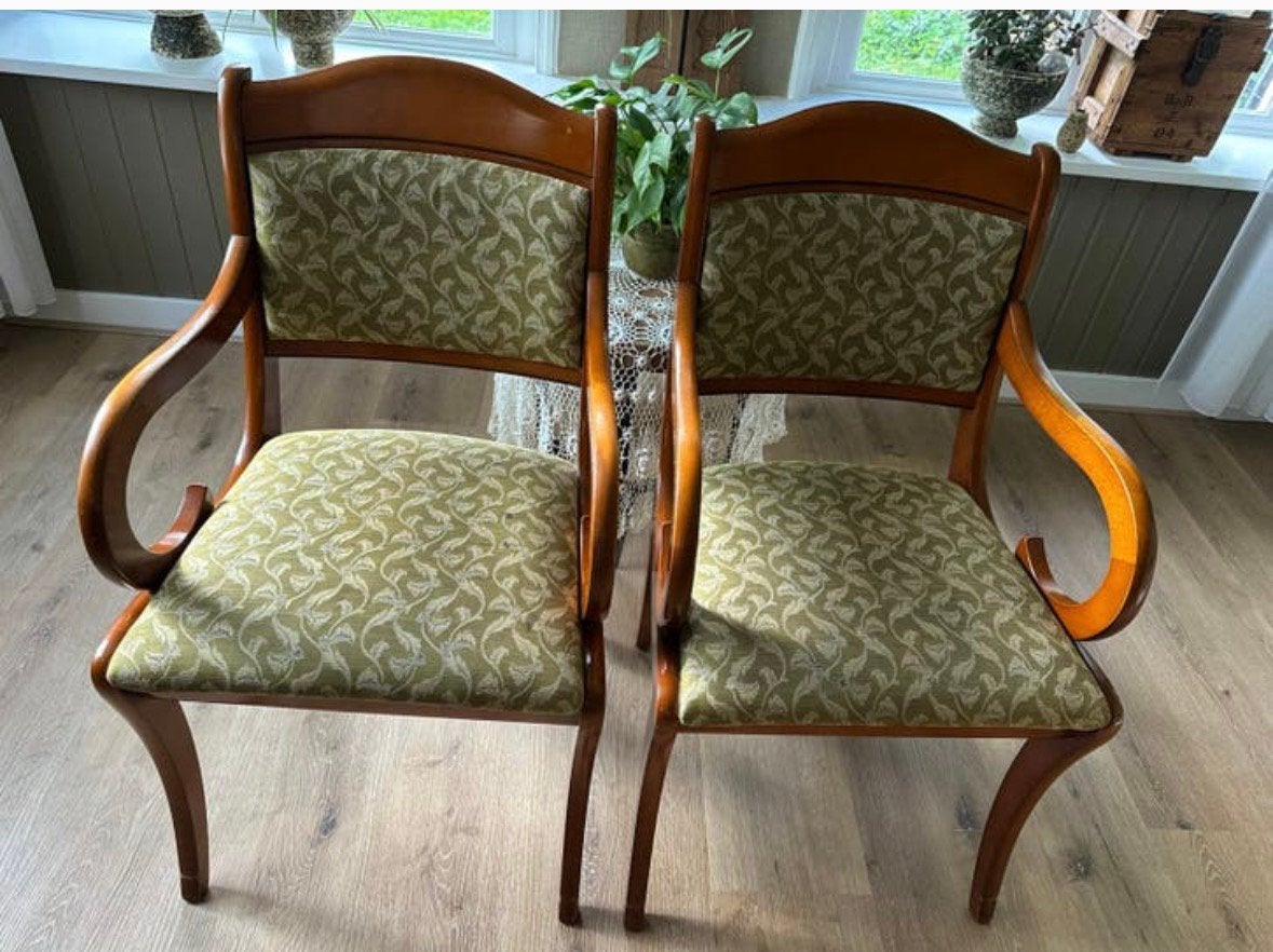 Set twee armleuning stoelen biedermeier groen notenhout oud, Antiek en Kunst, Antiek | Meubels | Stoelen en Banken, Ophalen