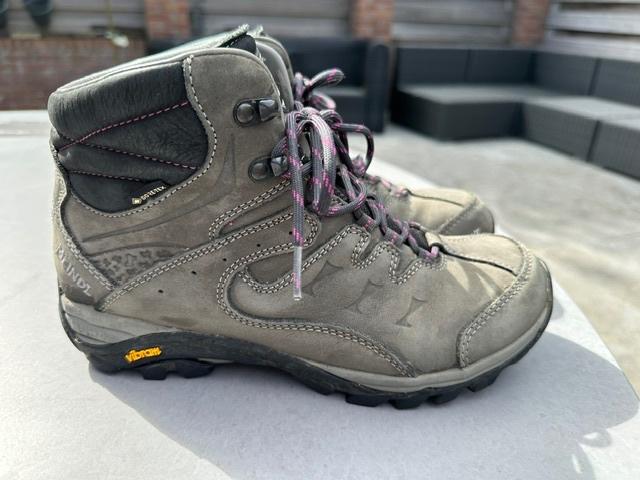 MEINDL CARACAS dames wandelschoenen maat 39, Ophalen of Verzenden, Zo goed als nieuw, Schoenen