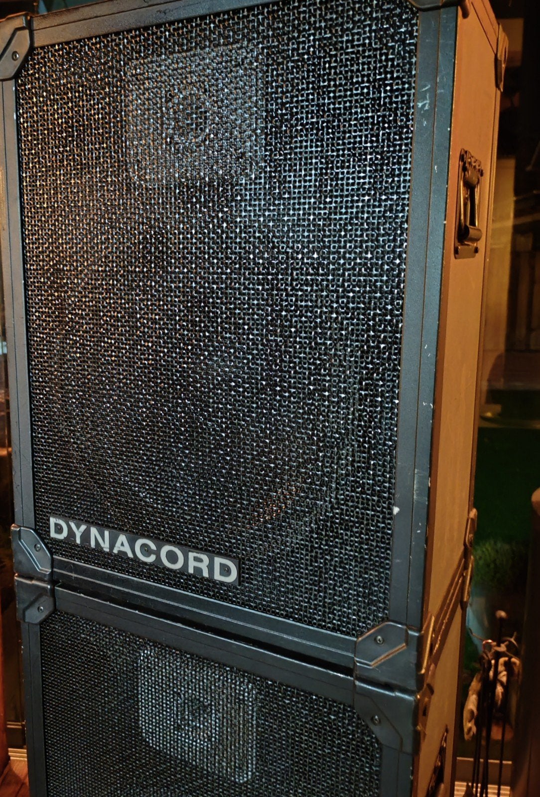 Foto 3 van Dynacord FE 15:2 Professionele Luidspreker (400W RMS)