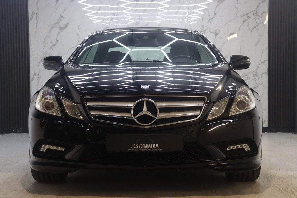 Mercedes-Benz E-klasse Coupé 350 CGI Avantgarde Pano H&K, Auto's, Automaat, Euro 5, Achterwielaandrijving, Zwart
