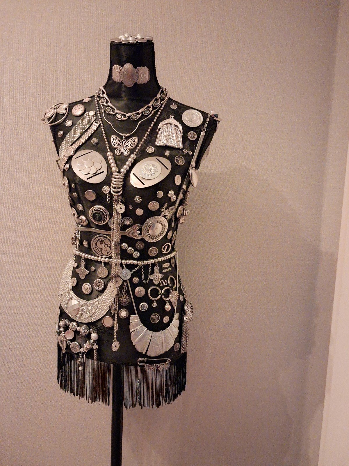 bling bling torso op standaard,, Ophalen, Zo goed als nieuw, Zwart