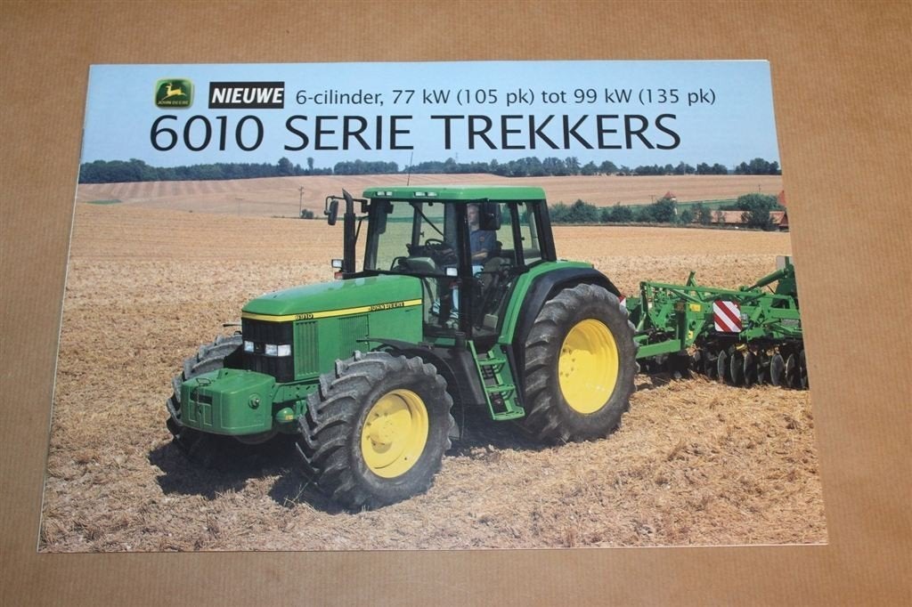Grote traktor brochure - John Deere 6010 - 1997, Ophalen of Verzenden, Zo goed als nieuw, Tractor en Landbouw