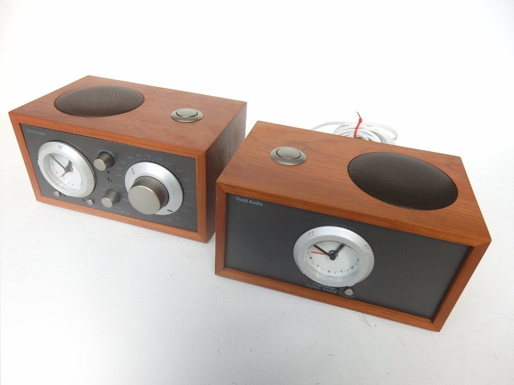 Tivoli Model Three Bluetooth + Companion in nieuw staat, Audio, Tv en Foto, Ophalen of Verzenden, Zo goed als nieuw, Radio