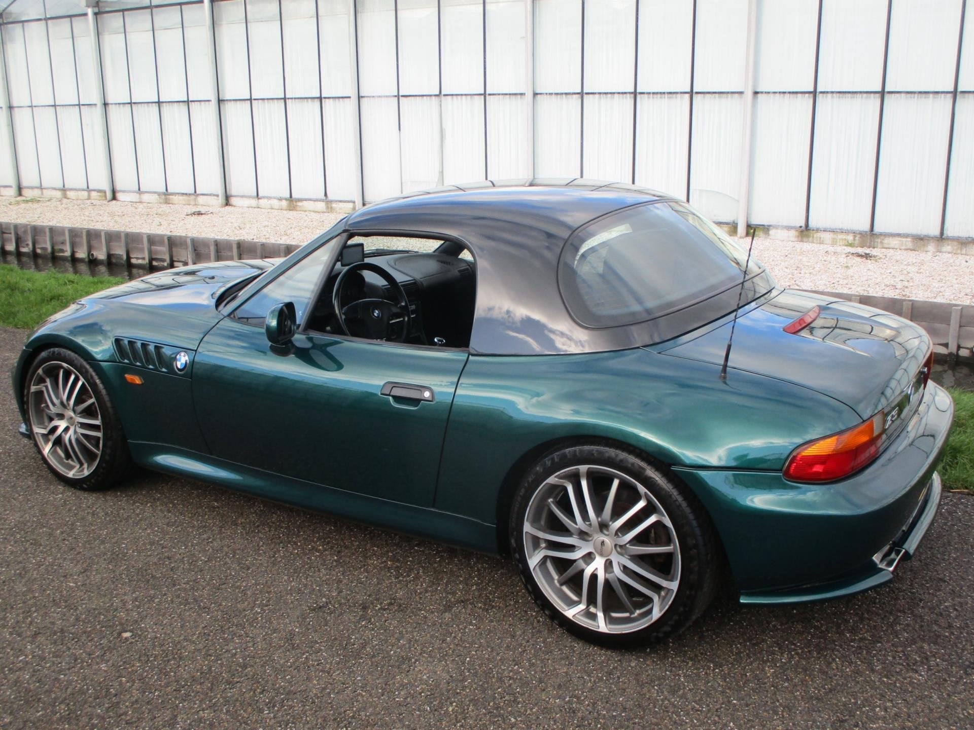 Foto 12 van BMW Z3 Roadster 1.8 met Hard en Softtop