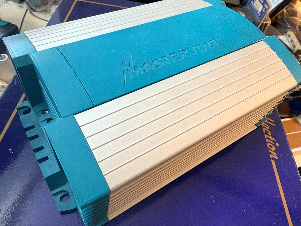 Mastervolt Magic 24/12-20 DC/DC omvormer – 20A, Ophalen, Zo goed als nieuw, Overige typen