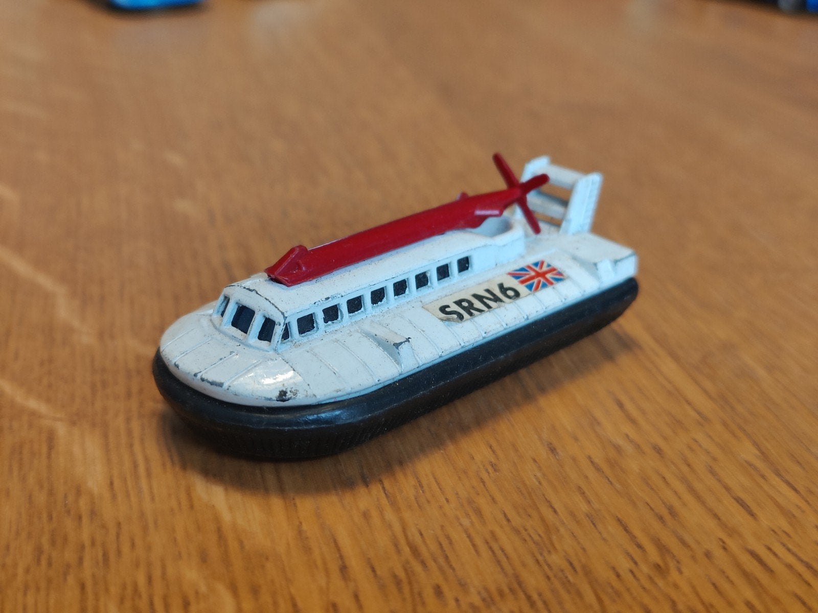 Matchbox SRN6 Hovercraft, Hobby en Vrije tijd, Modelauto's | Overige schalen, Ophalen of Verzenden, Zo goed als nieuw