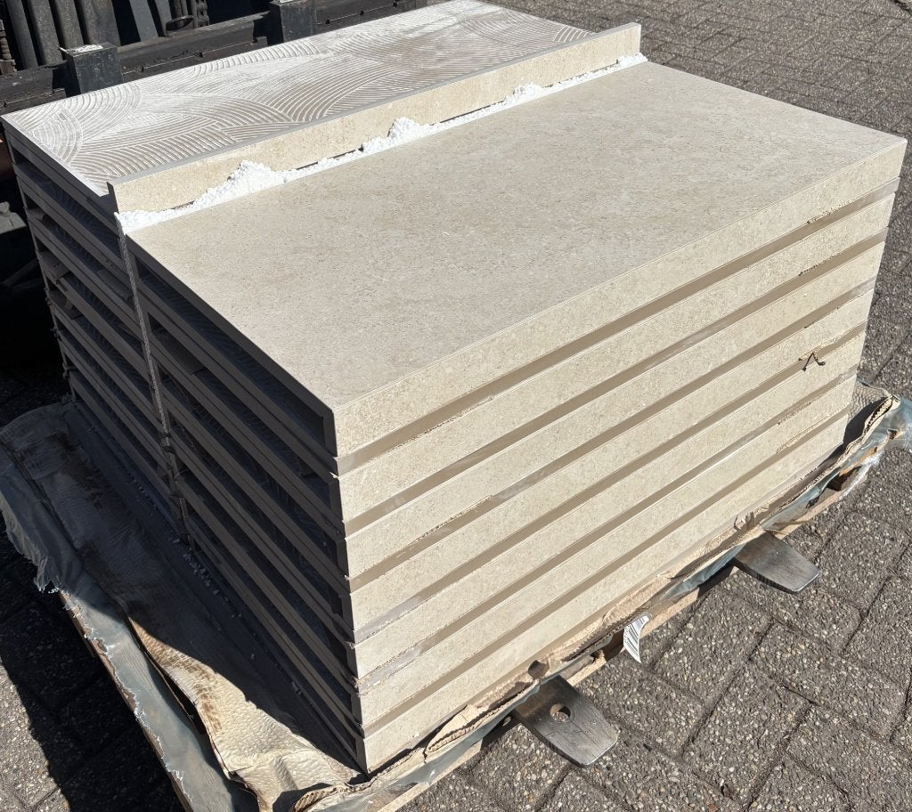 Zwembadrand-Traptrede  Etrea Sabbia 900x450x50mm, Hoofdweg 131, Overige typen, Nieuw, Ophalen of Verzenden