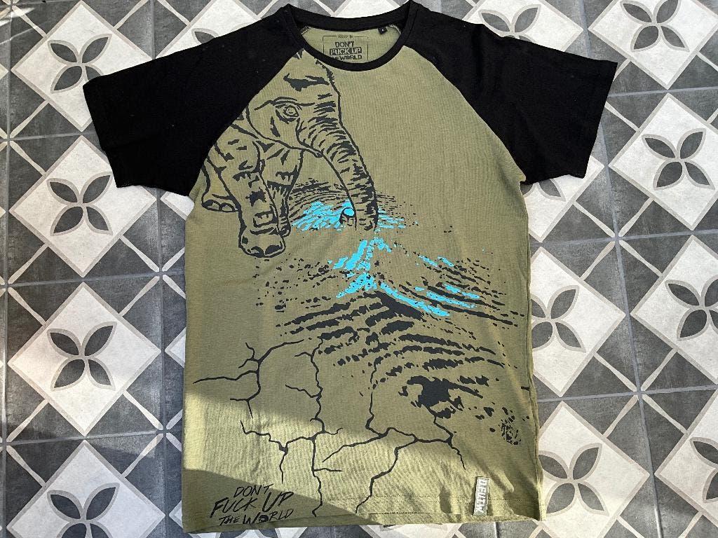 Don,t Fuck Up The World Shirt Maat S, Nieuw, Ophalen of Verzenden, Kleding, REGINA