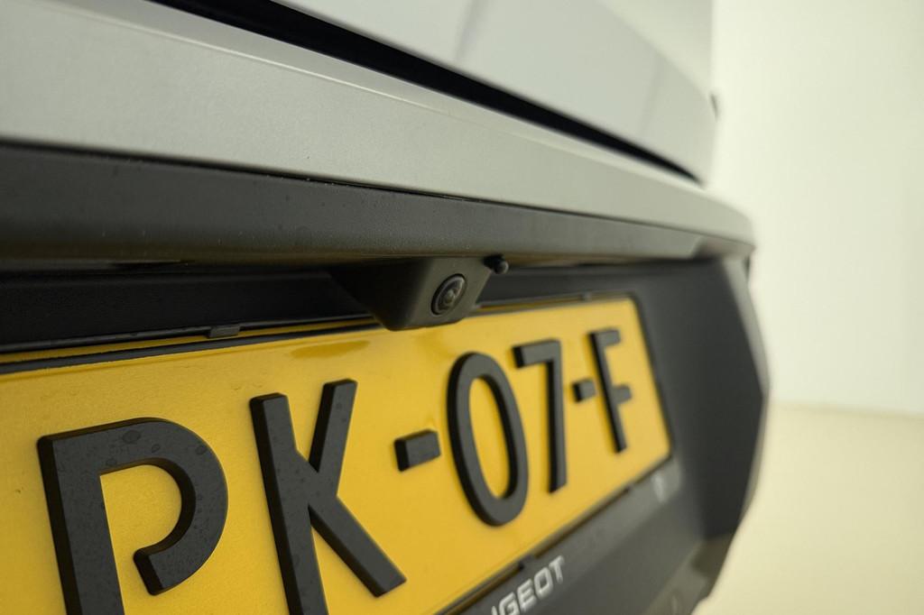 Peugeot 5008 1.2 Hybrid 145 GT | 7-Persoons | Adaptieve Crui, 145 pk, Gebruikt, 1199 cc, Wit