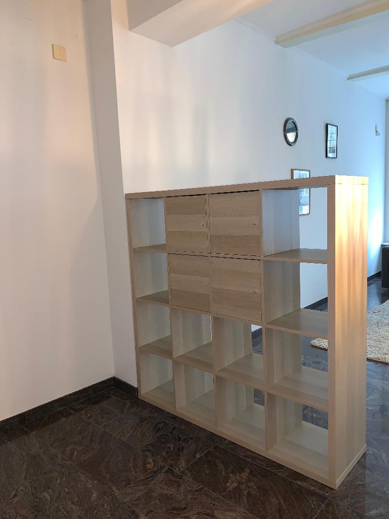 KALLAX Open kast met 4 inzetten, wit gelazuurd eikeneffect, Ophalen, Met deur(en), 100 tot 150 cm, 100 tot 150 cm