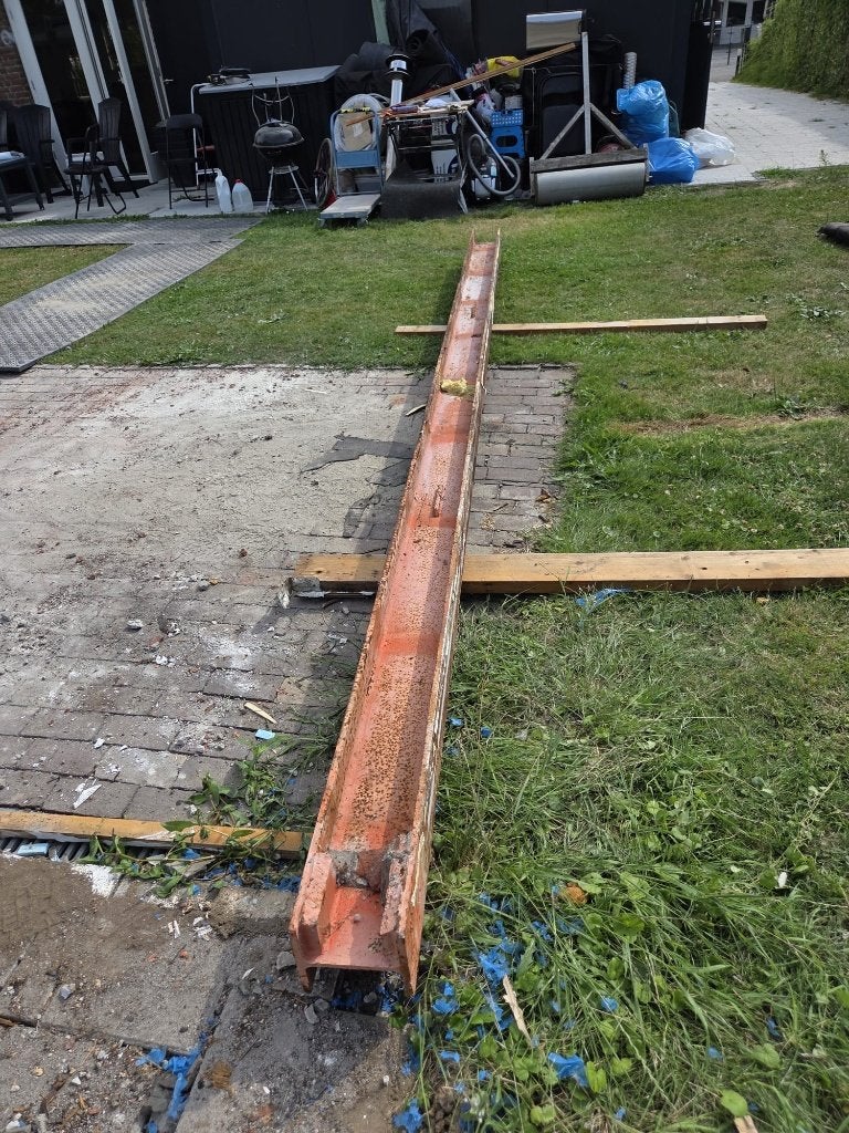 Stalen H-profiel (490 cm) + partij hout, Ophalen, Gebruikt, IJzer
