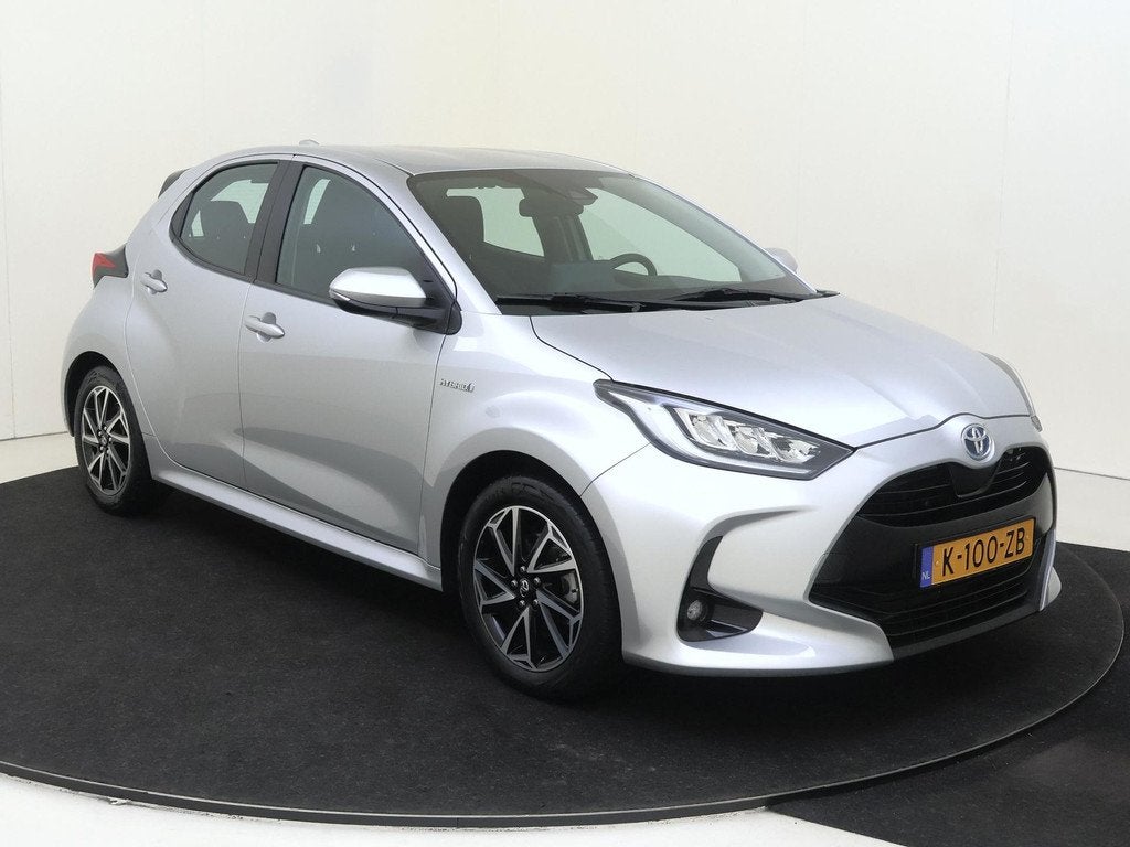 Toyota Yaris 1.5 Hybrid Dynamic 116PK | Automaat | Navigatie, Auto's, Toyota, Gebruikt, Euro 6, 49 €/maand, Bedrijf